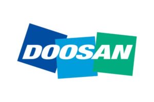Logo Doosan, une marque de chariots élévateurs, chariots tout terrain, gerbeurs, transpalettes, chariots préparateurs de commandes