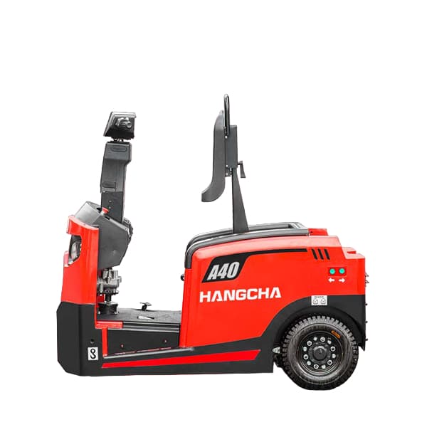 Image d'un tracteur logistique remorqueur industriel électrique, position debout, de couleur rouge et noir modèle QDD60-AD2S de la marque Hangcha sous fond blanc